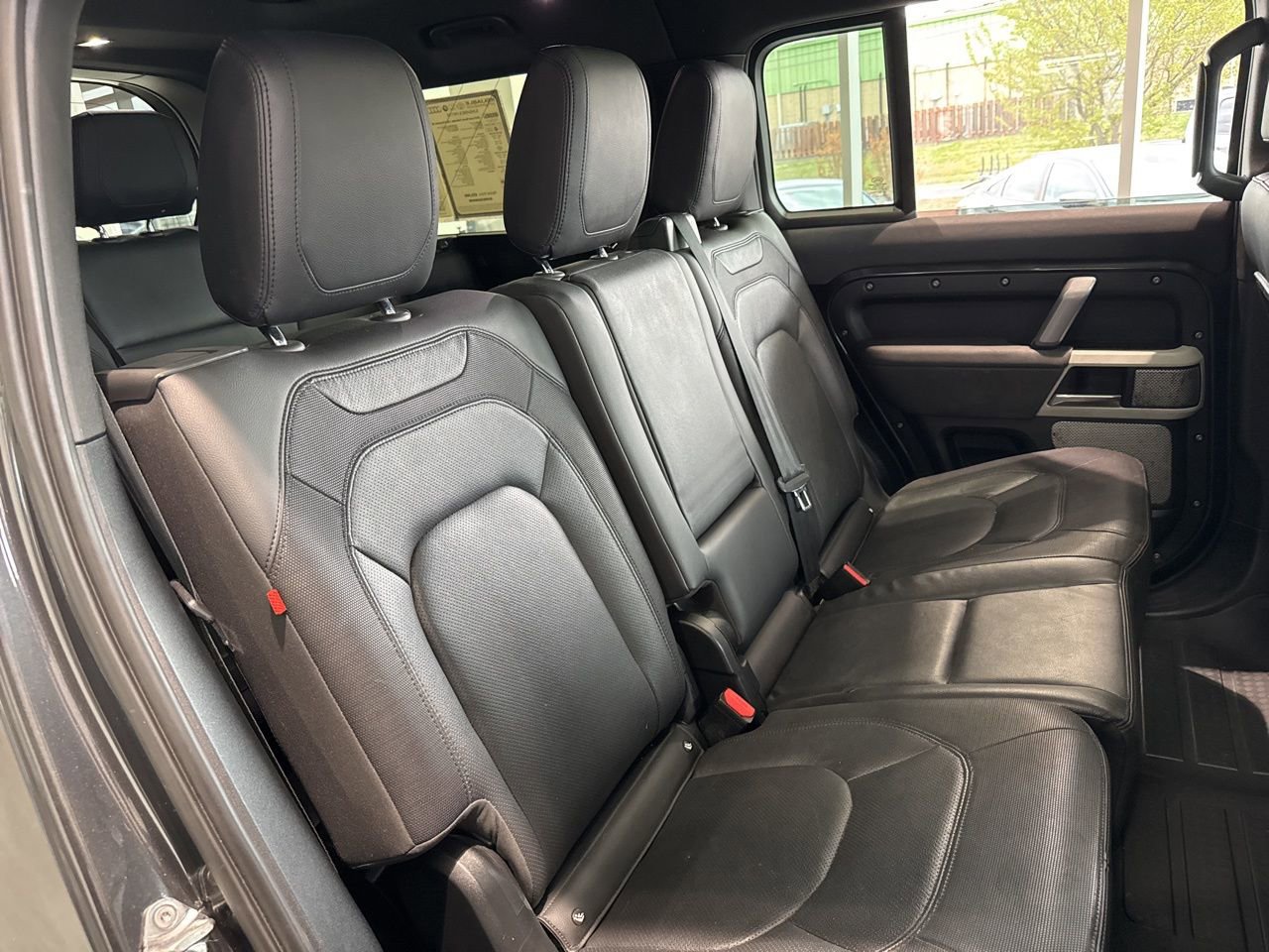 Used 2023 Land Rover Defender 130 X-Dynamic SE AWD/4WD image 47
