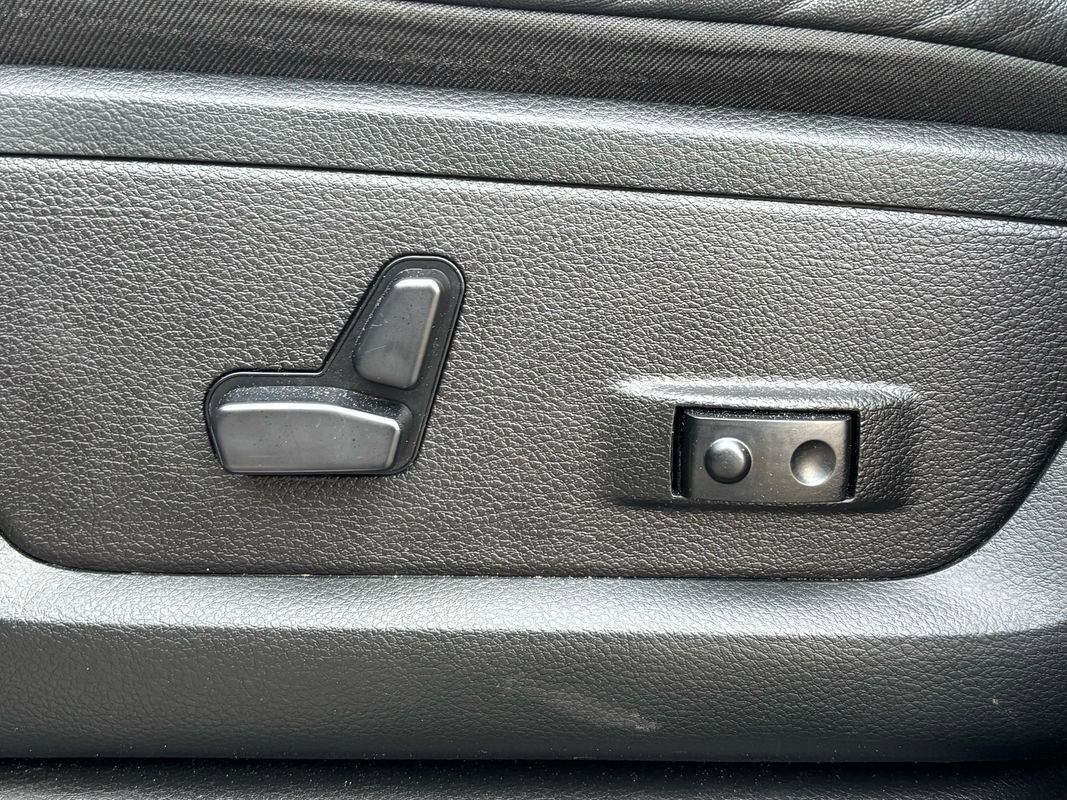 Used 2019 RAM 3500 Limited image 25