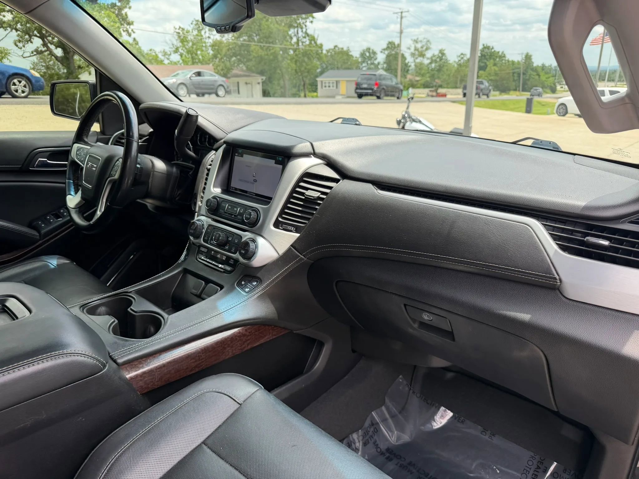 Used 2020 GMC Yukon XL SLT AWD/4WD image 53