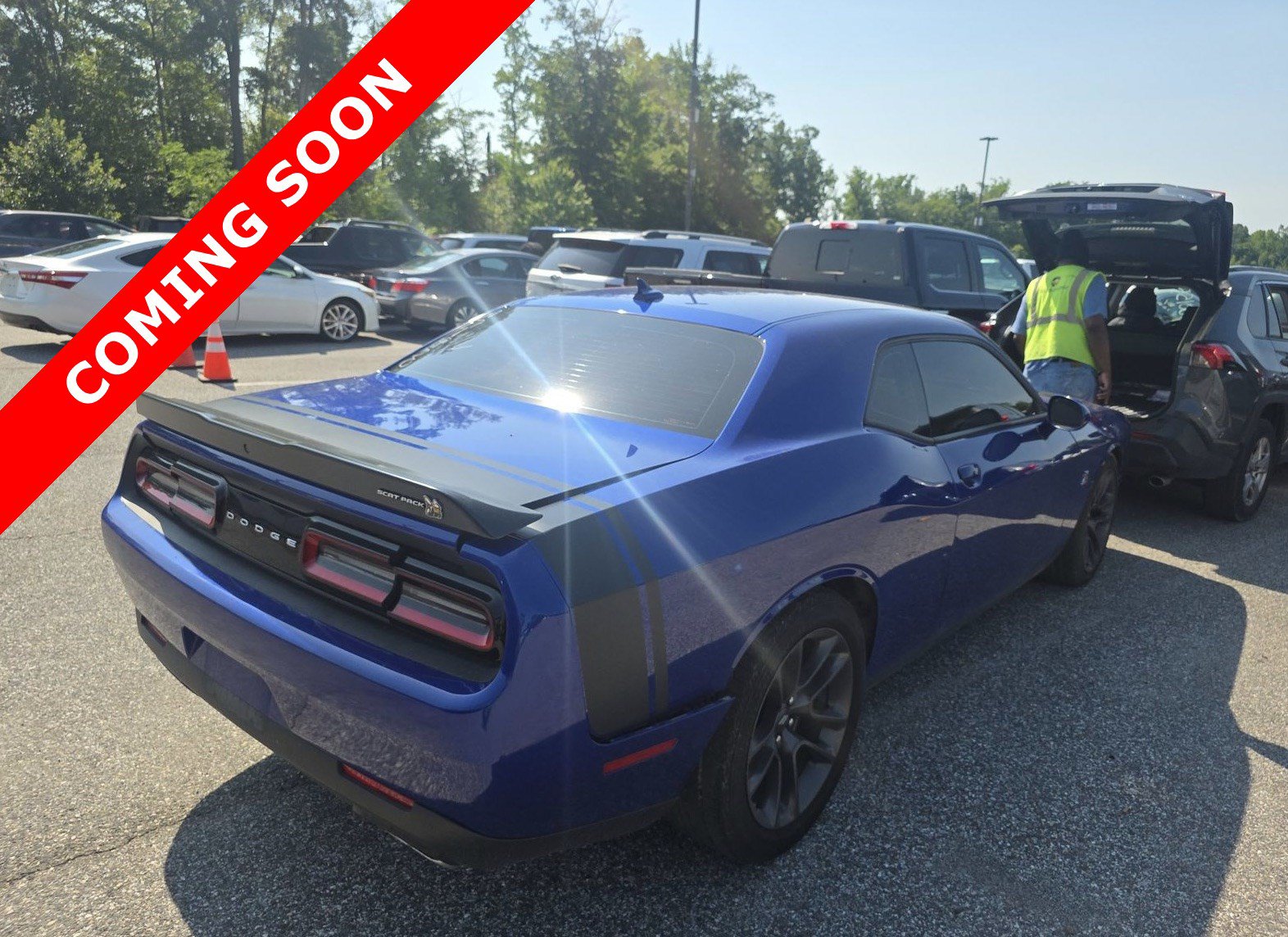 Used 2022 Dodge Challenger R/T Scat Pack w/ Driver Convenience Group RWD image 3