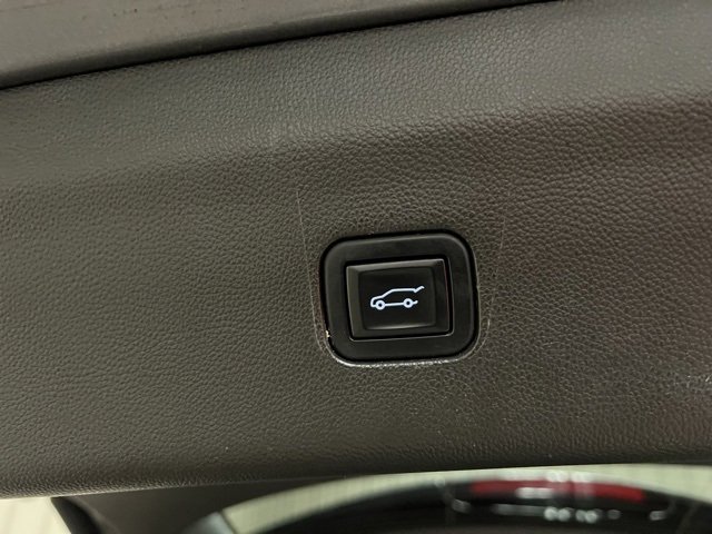 Used 2023 Buick Enclave Essence w/ Experience Buick Package image 24