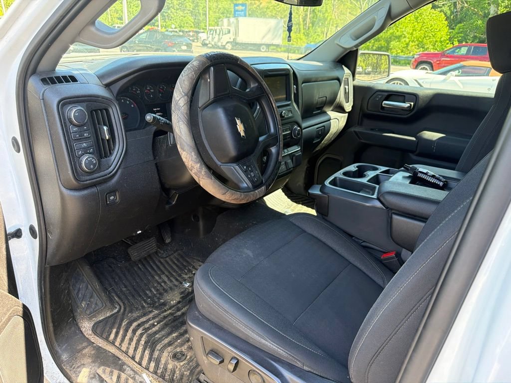 Certified 2024 Chevrolet Silverado 1500 Custom w/ Turbomax Blackout Package AWD/4WD image 10