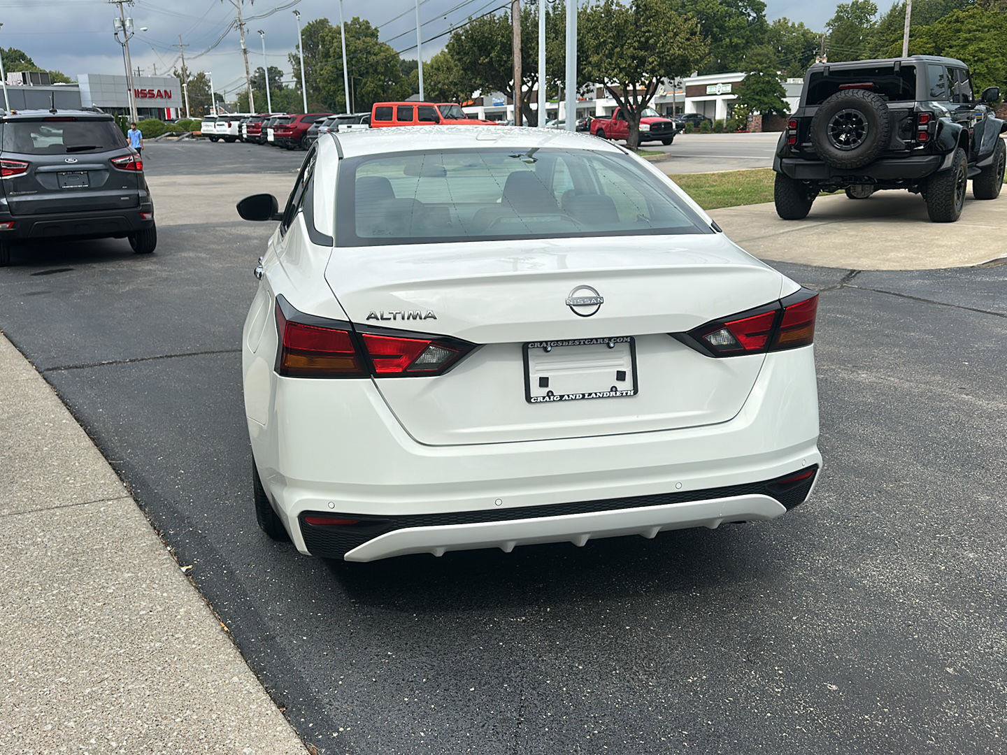 Used 2025 Nissan Altima 2.5 SV FWD image 5