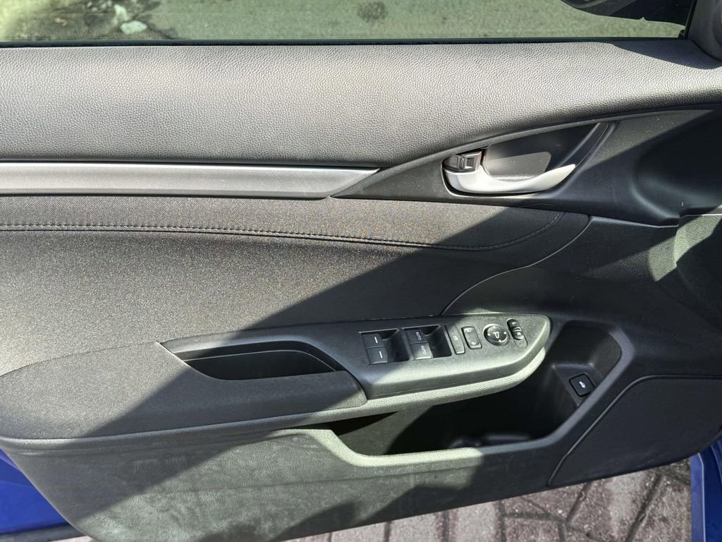 Used 2017 Honda Civic EX-T image 9