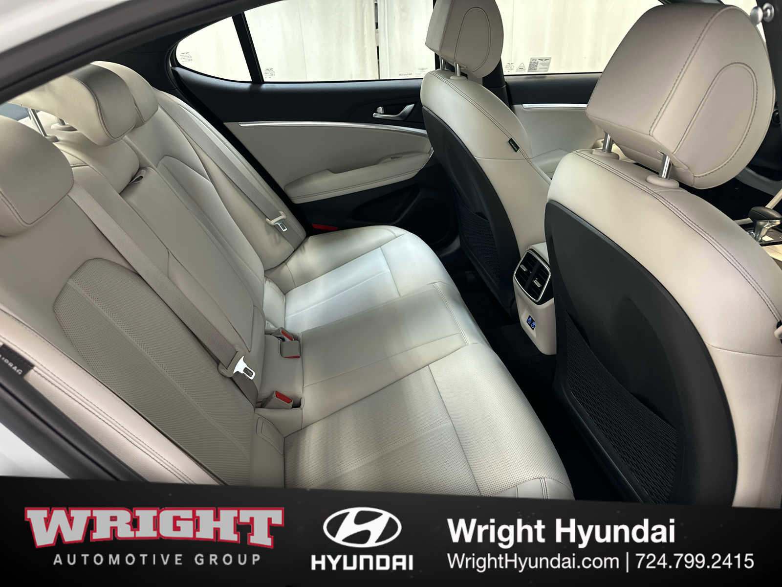 Certified 2025 Genesis G70 2.5T image 16