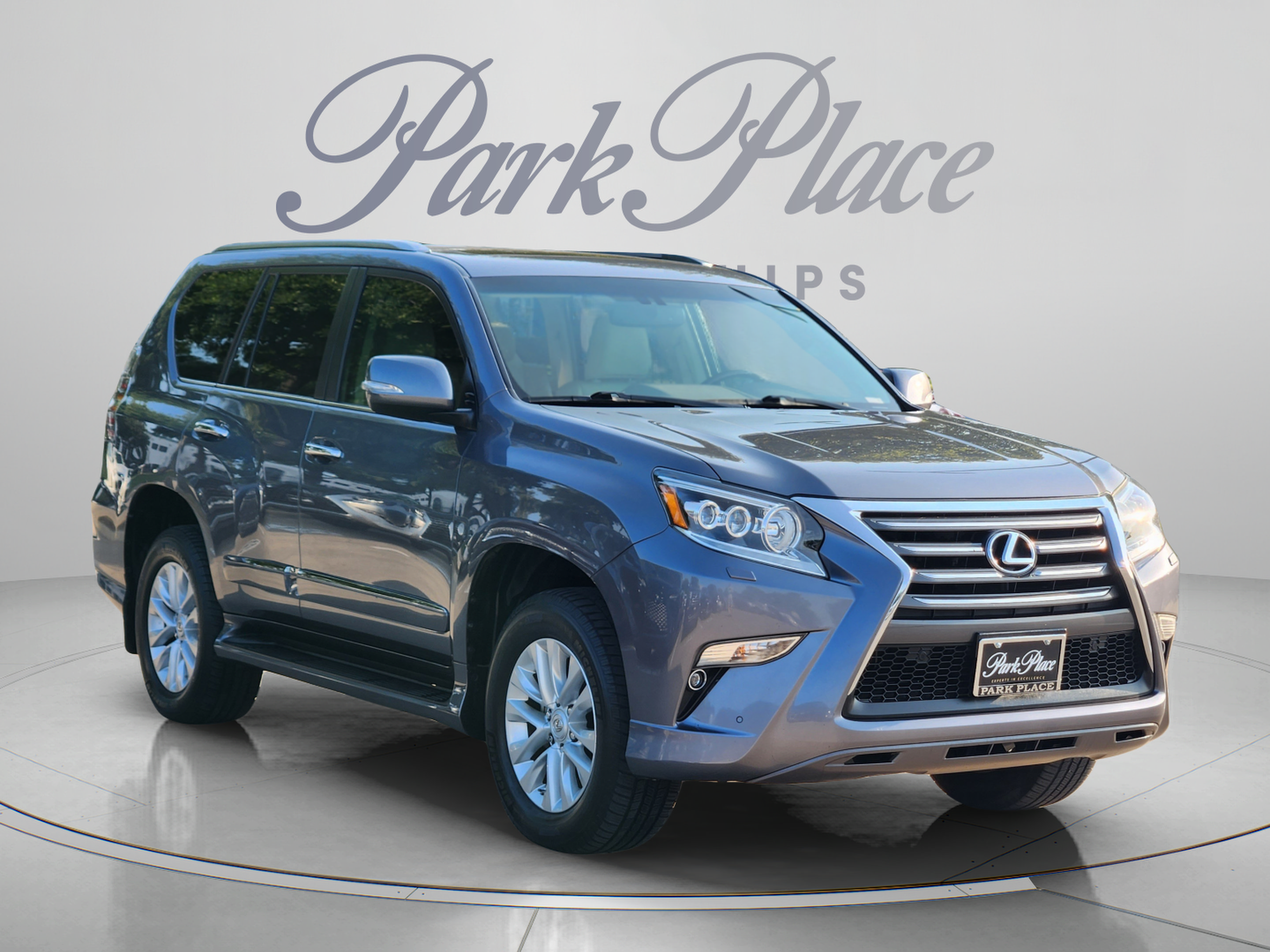 Used 2017 Lexus GX 460 AWD/4WD image 4
