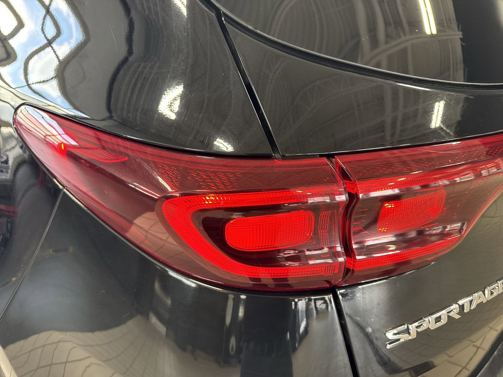 Used 2022 Kia Sportage LX FWD image 34