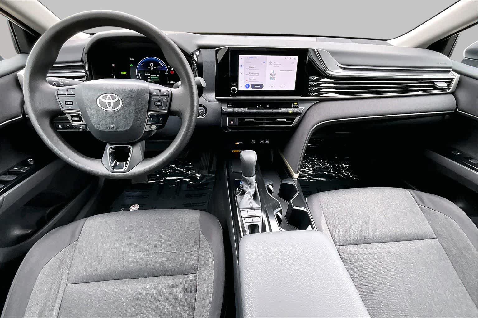 Used 2026 Toyota Camry LE FWD image 15