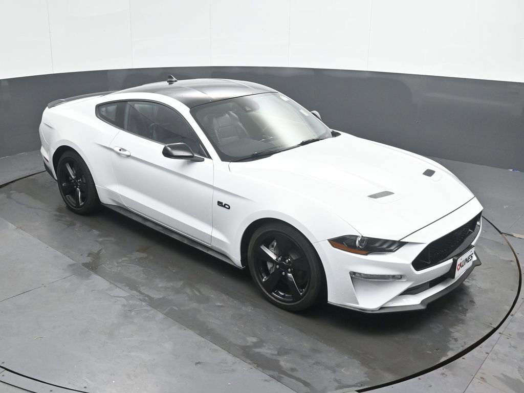 Used 2022 Ford Mustang GT Premium w/ Black Accent Package RWD image 38