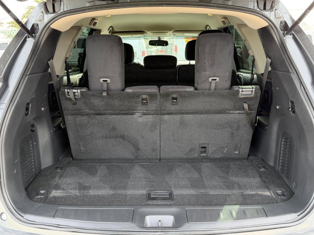 Used 2015 Nissan Pathfinder SV image 43