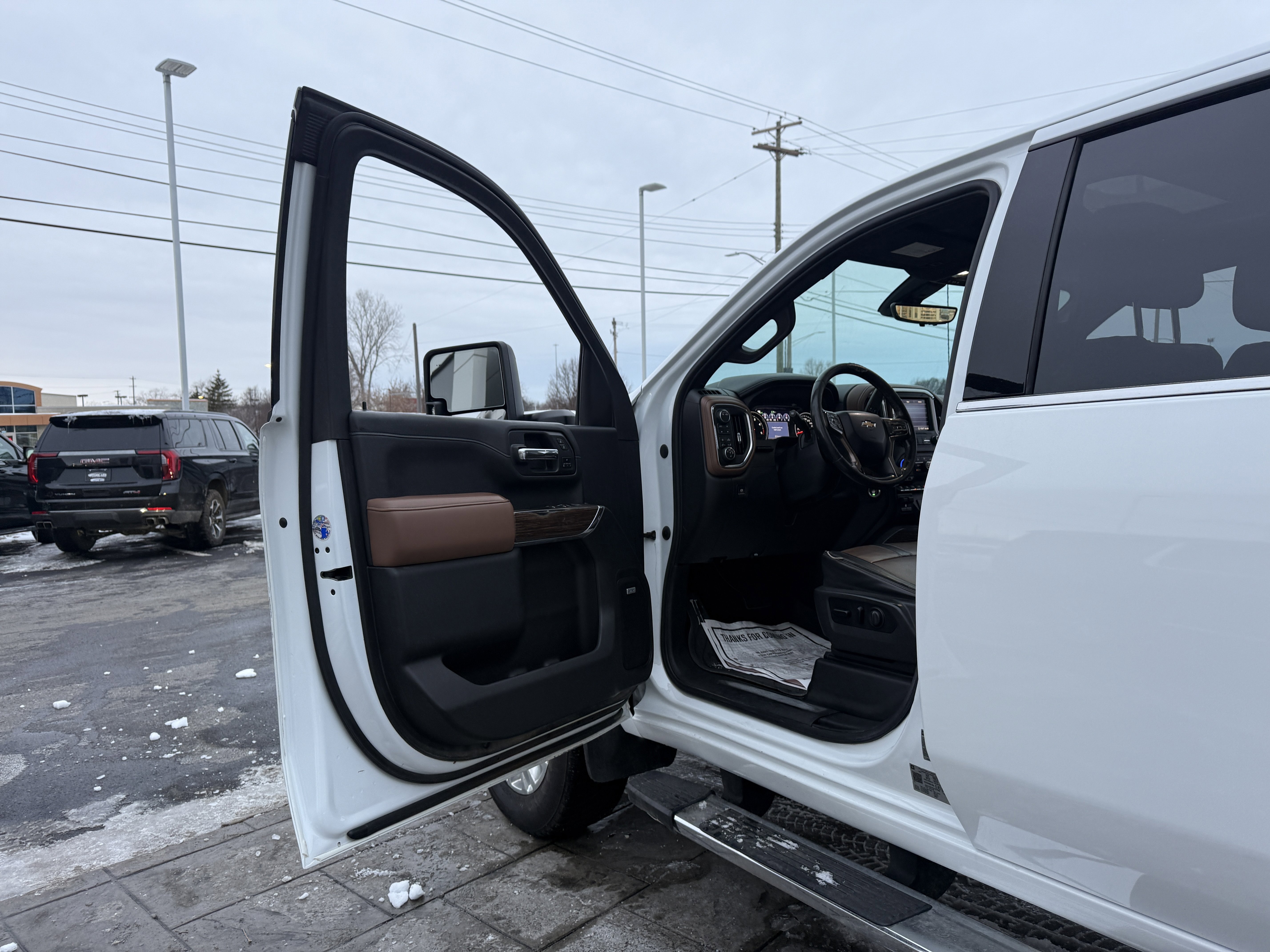 Used 2020 Chevrolet Silverado 2500 High Country image 11