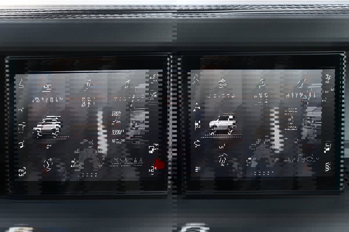 Used 2020 Land Rover Defender 110 X image 22