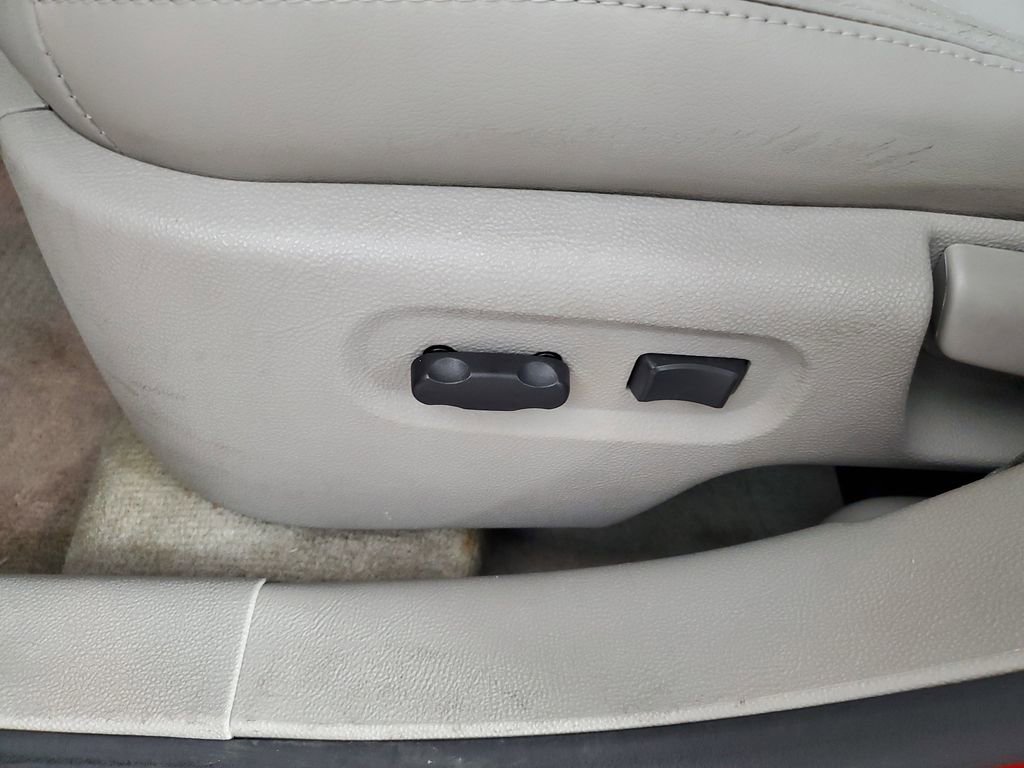 Used 2011 Chevrolet HHR LT w/ LT Preferred Equipment Group image 25