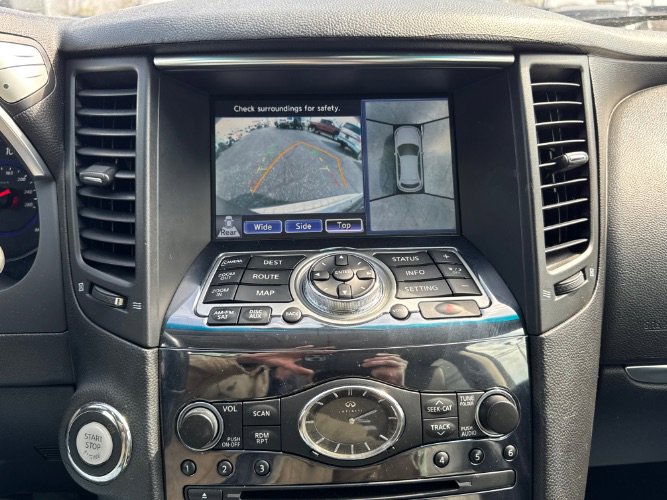 Used 2010 INFINITI FX35 AWD w/ Navigation Pkg image 20