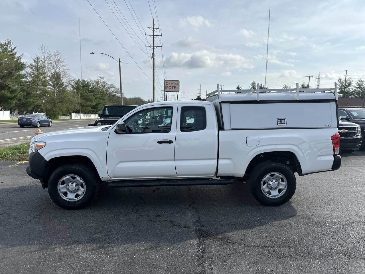 Used 2016 Toyota Tacoma SR RWD image 6