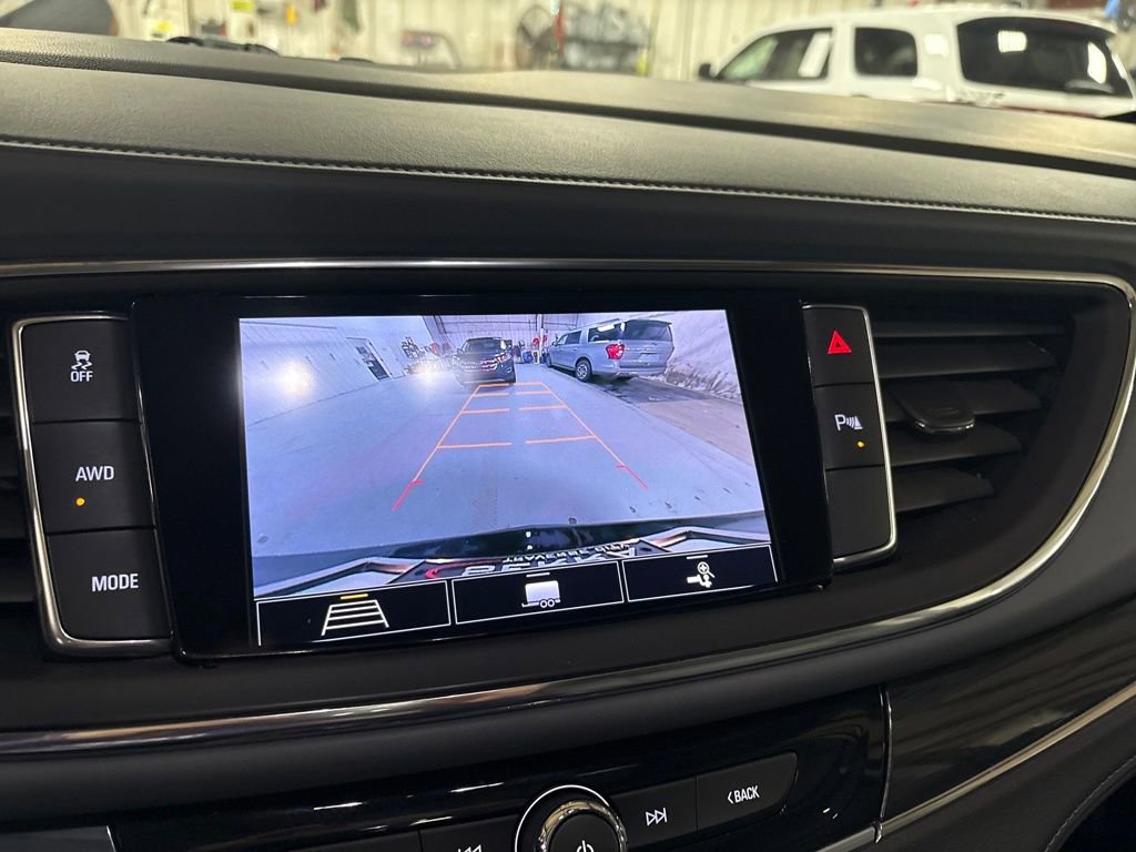 Used 2021 Buick Enclave Essence w/ Sound and Sites Package image 24