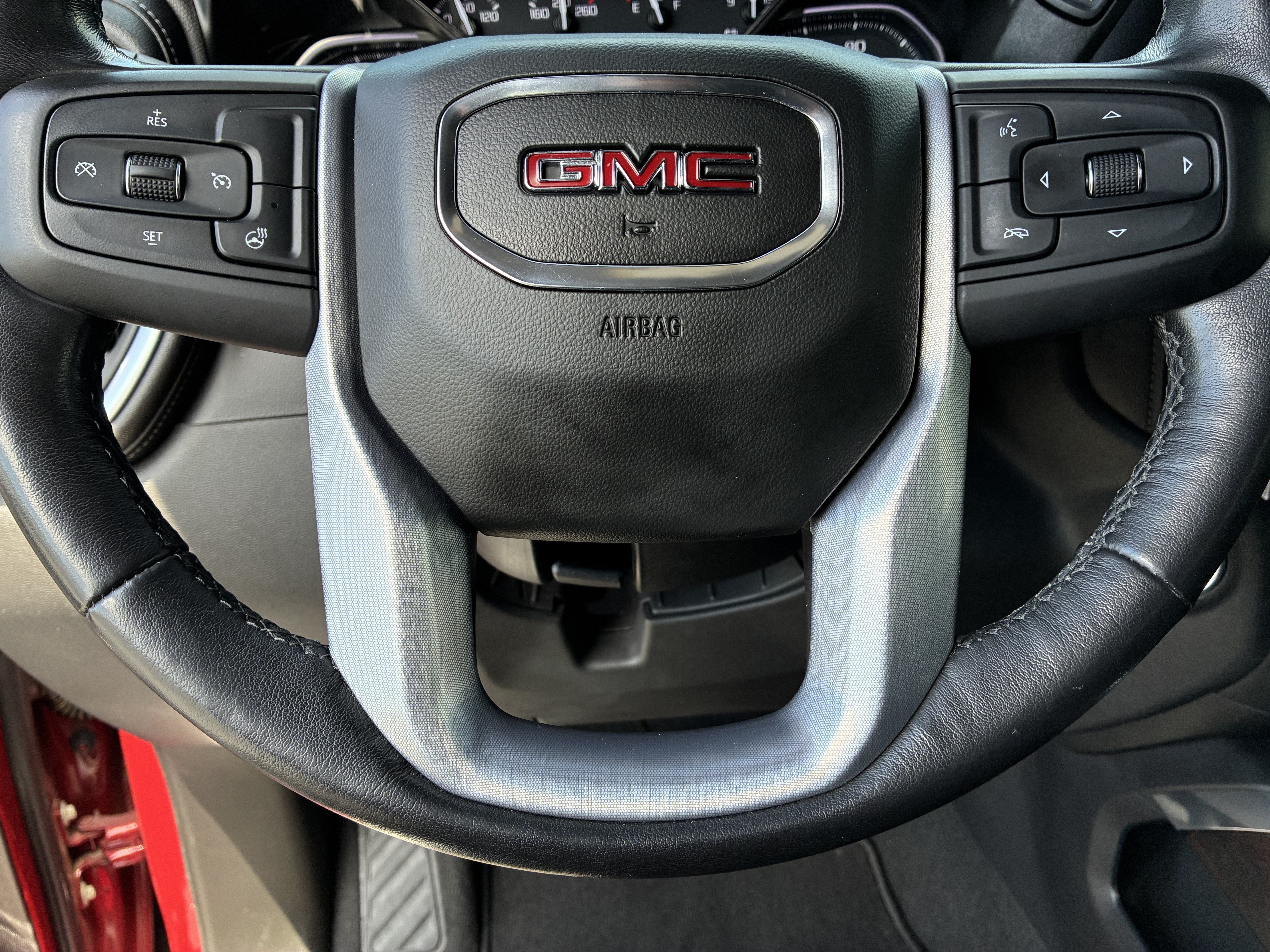 Used 2019 GMC Sierra 1500 SLT w/ SLT Premium Package AWD/4WD image 28