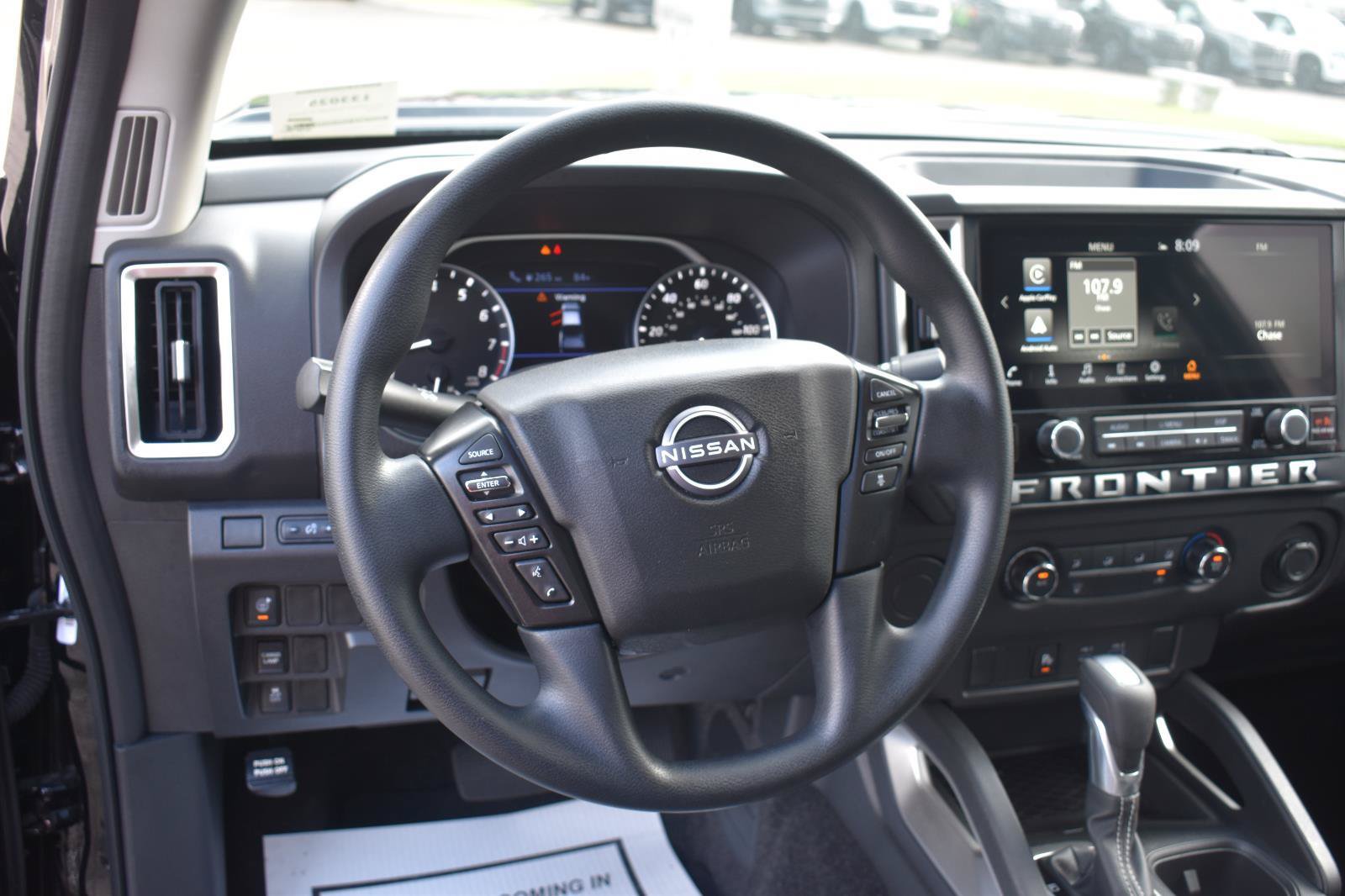 Certified 2025 Nissan Frontier SV RWD image 35