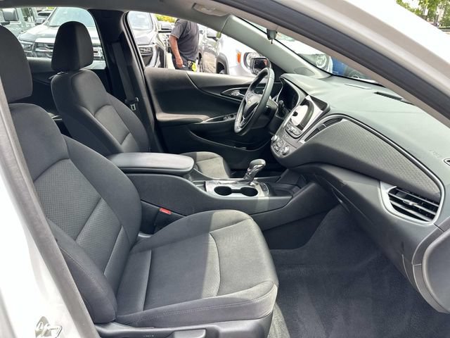 Used 2024 Chevrolet Malibu RS FWD image 10
