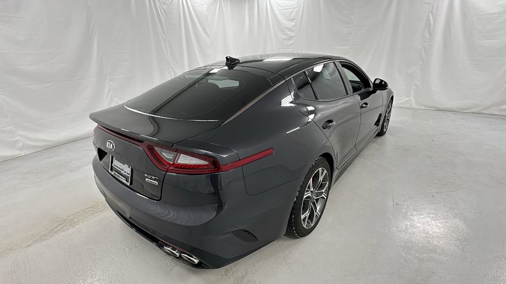 Used 2018 Kia Stinger GT image 3