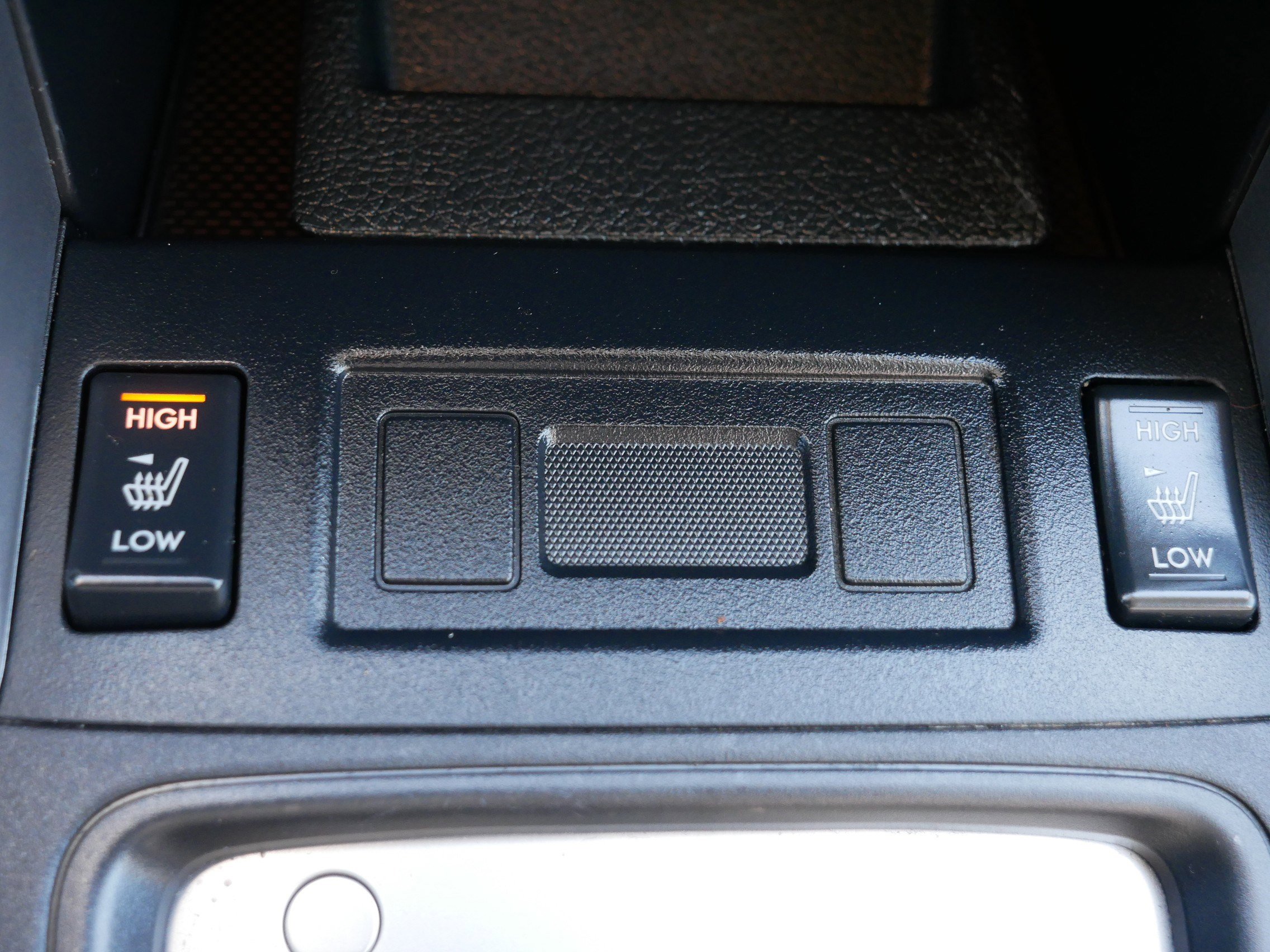 Used 2015 Subaru Forester 2.5i Premium w/ All-Weather Package image 28