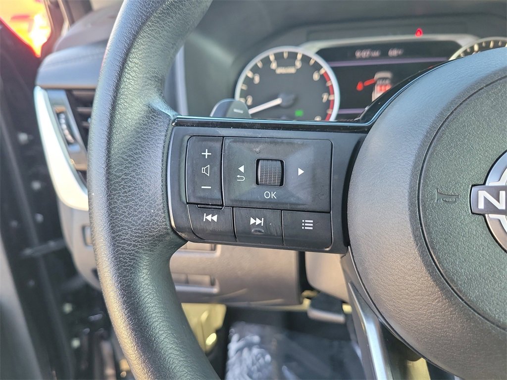 Certified 2023 Nissan Rogue SV image 19