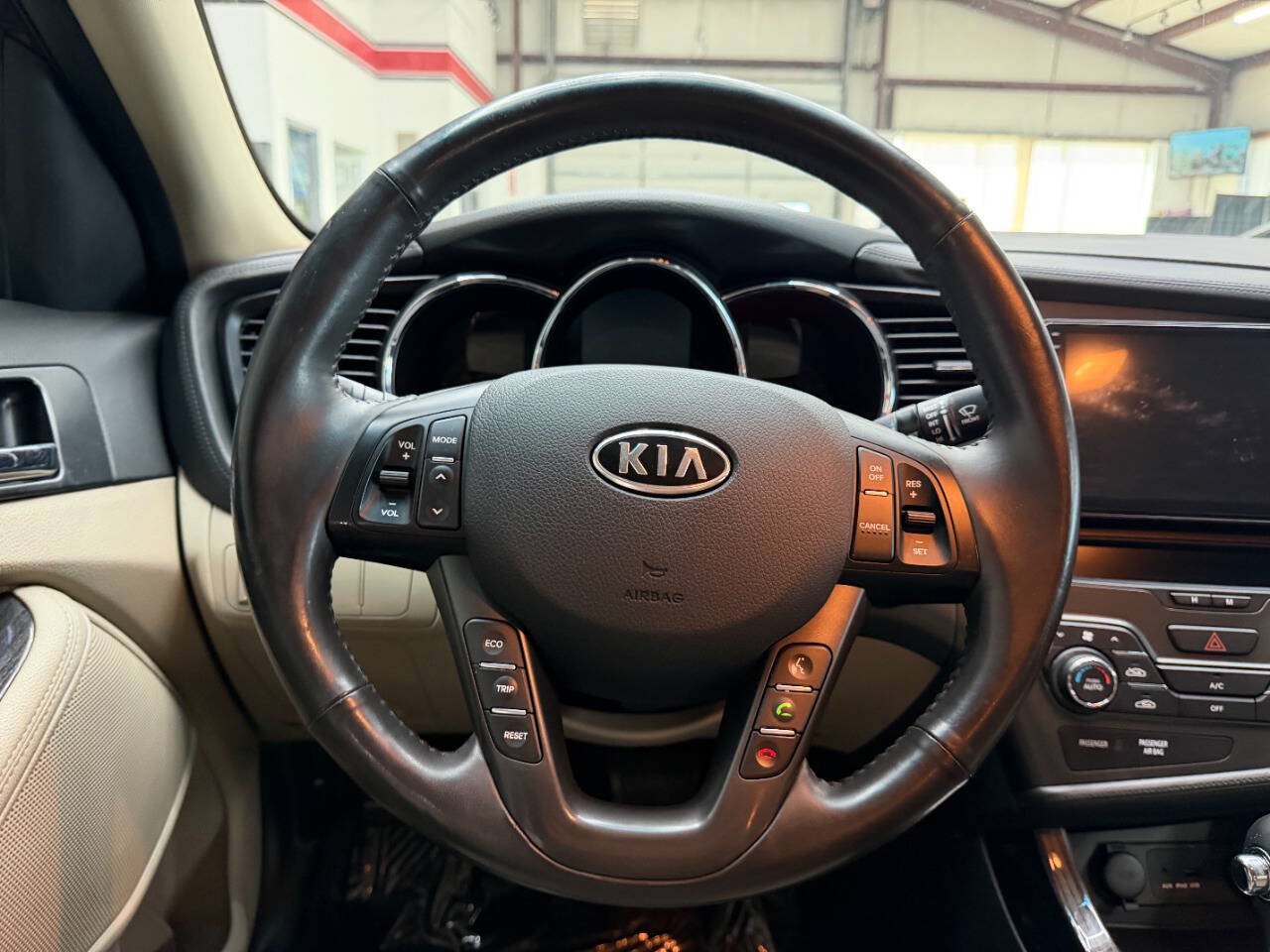 Used 2012 Kia Optima EX FWD image 22