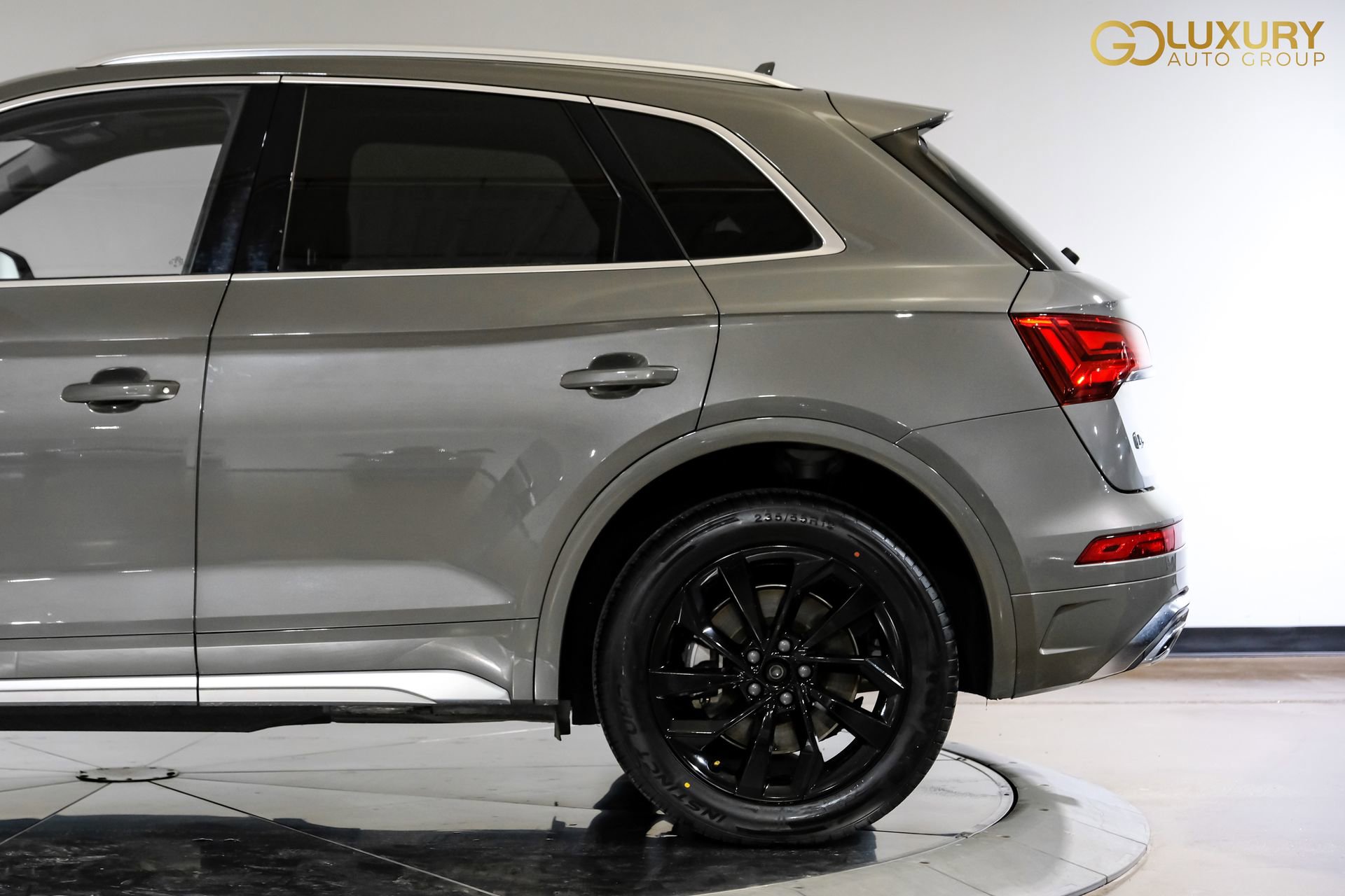 Used 2023 Audi Q5 2.0T Premium Plus w/ Premium Plus Package AWD/4WD image 15