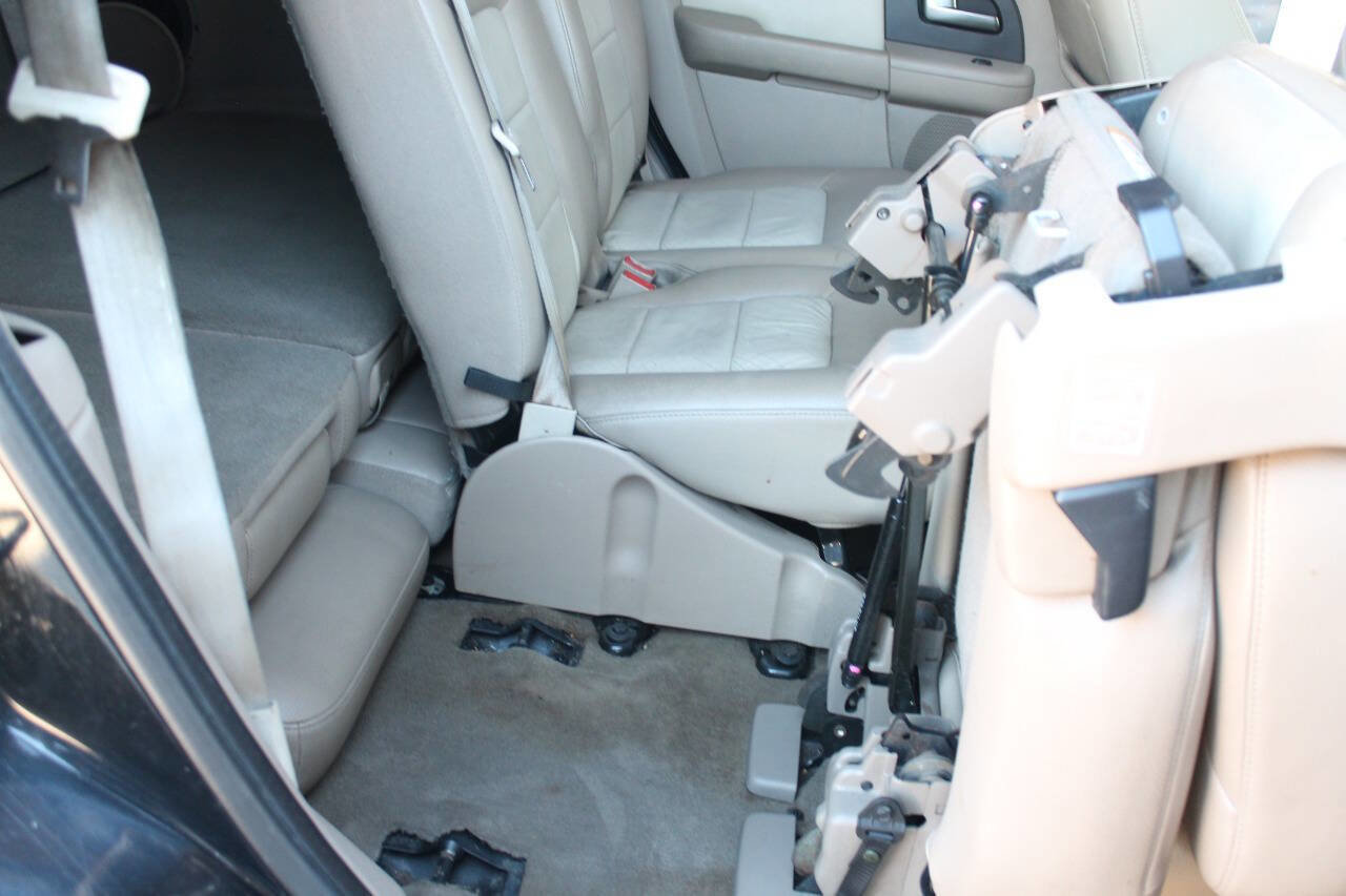 Used 2004 Ford Expedition Eddie Bauer RWD image 31