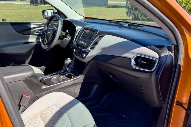 Used 2019 Chevrolet Equinox LS w/ LS Convenience Package image 14