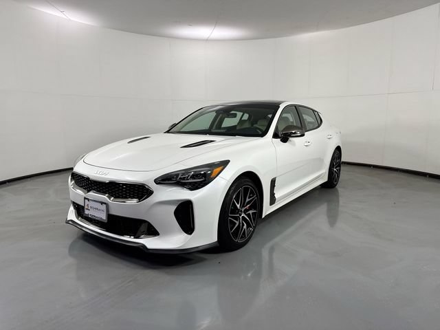 Used 2022 Kia Stinger GT-Line w/ Sun & Sound Package AWD/4WD image 2