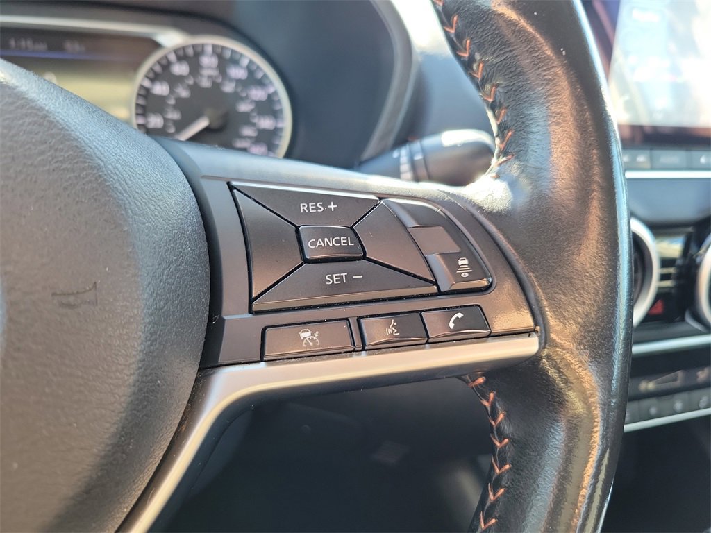 Used 2023 Nissan Sentra SR w/ Midnight Edition Package image 26