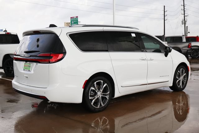 New 2026 Chrysler Pacifica Pinnacle FWD image 6