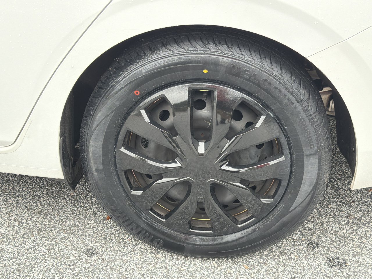 Certified 2025 Nissan Sentra S FWD image 29