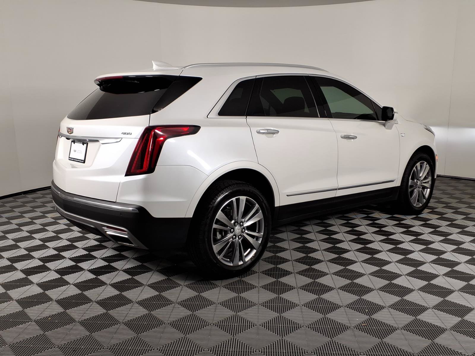 Certified 2024 Cadillac XT5 Premium Luxury FWD image 5