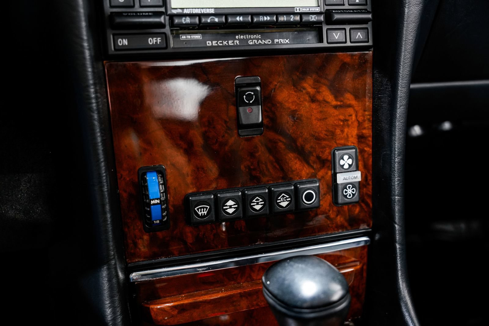 Used 1987 Mercedes-Benz 560 SL image 13