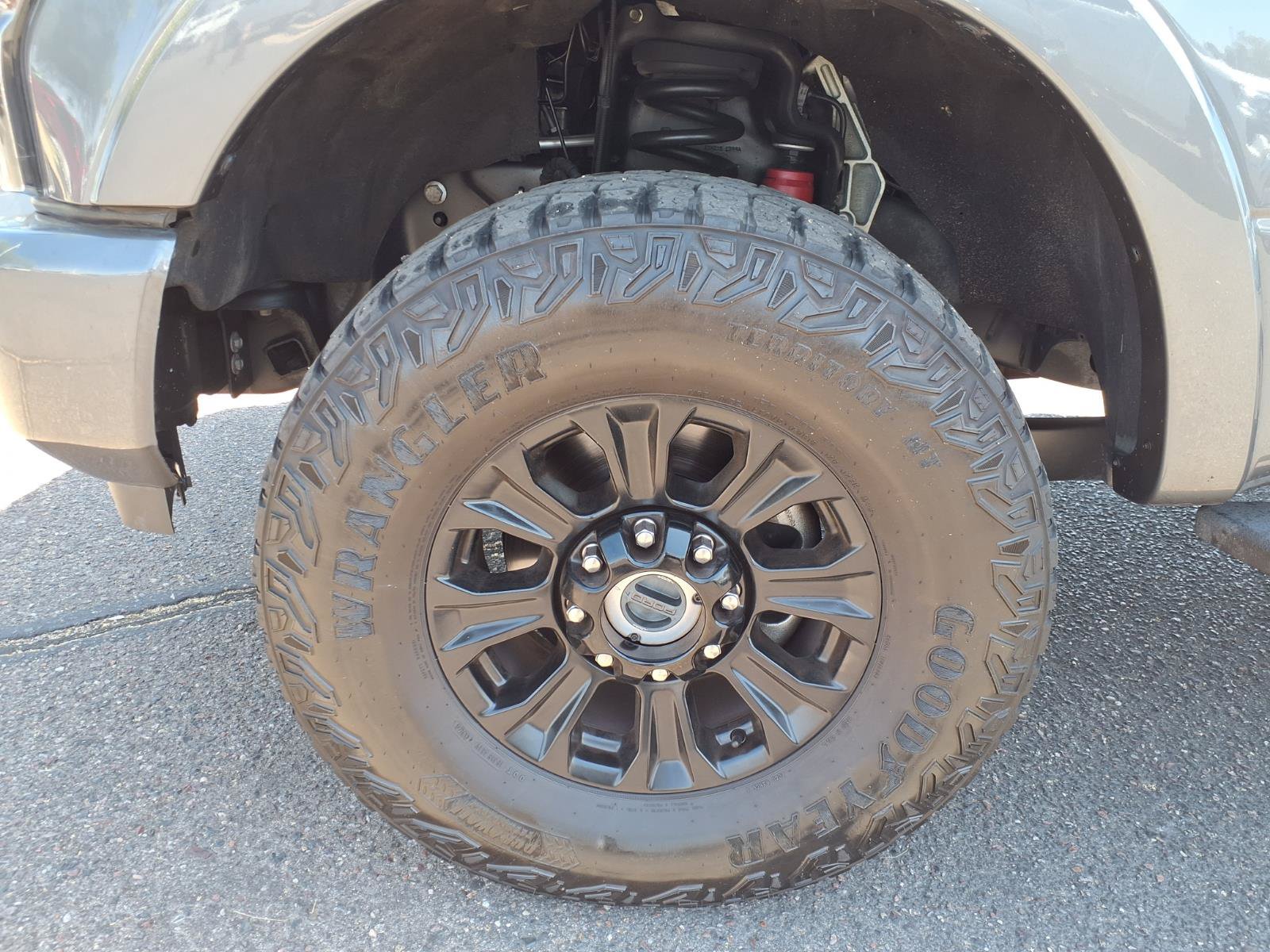 Used 2022 Ford F250 Lariat w/ Tremor Off-Road Package AWD/4WD image 11