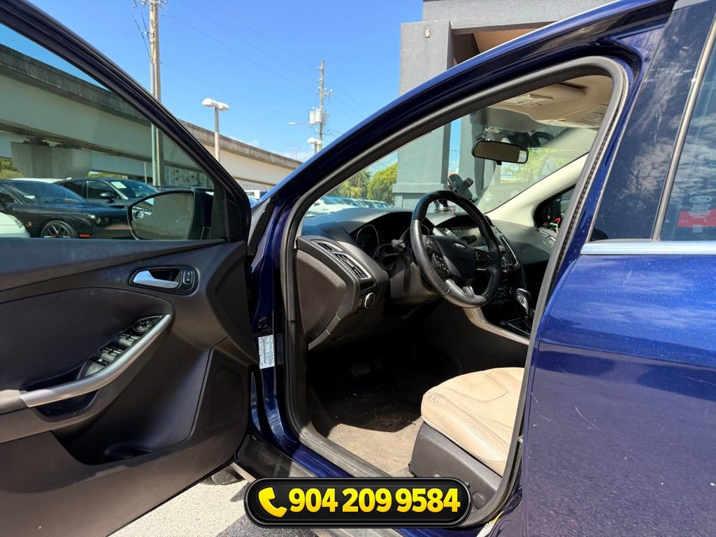 Used 2016 Ford Focus Titanium w/ Exterior Protection Package FWD image 17