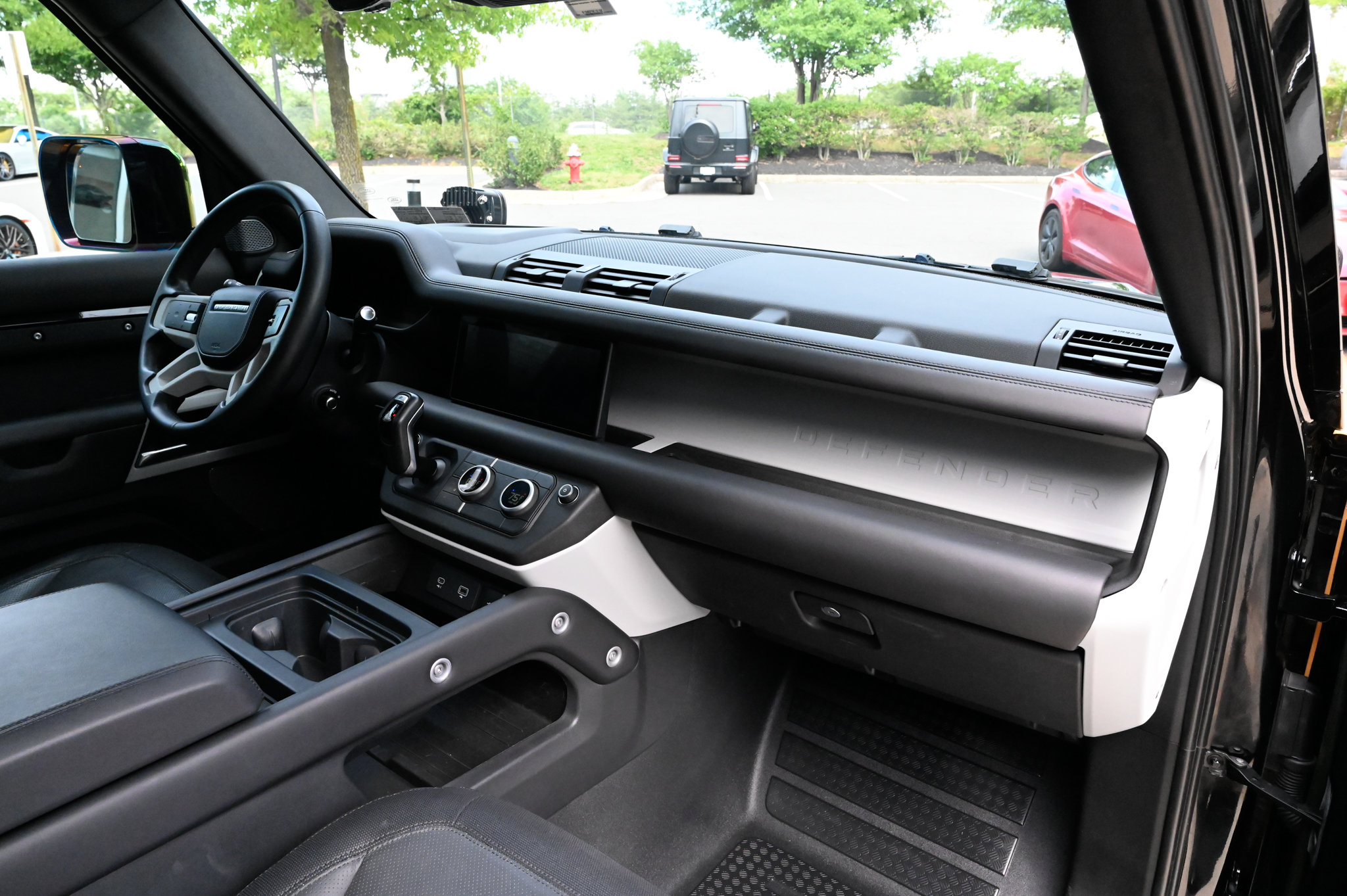 Used 2023 Land Rover Defender 90 X-Dynamic SE AWD/4WD image 42
