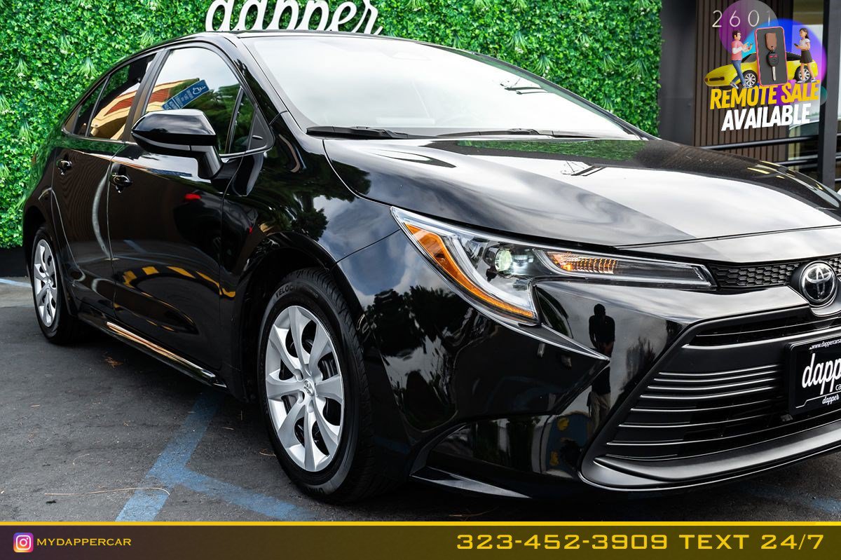 Used 2023 Toyota Corolla LE FWD image 4