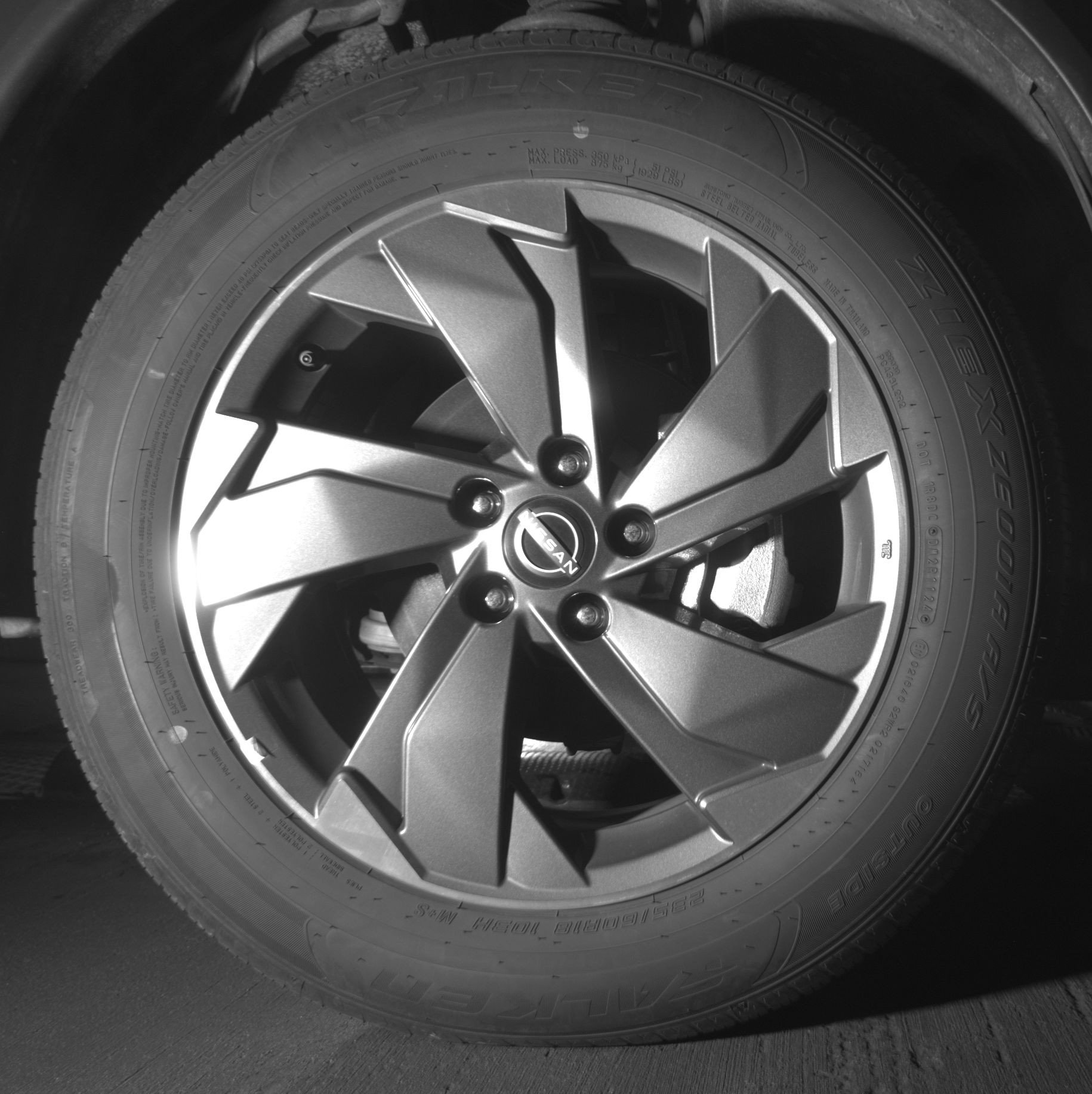 Used 2025 Nissan Rogue SV FWD image 13
