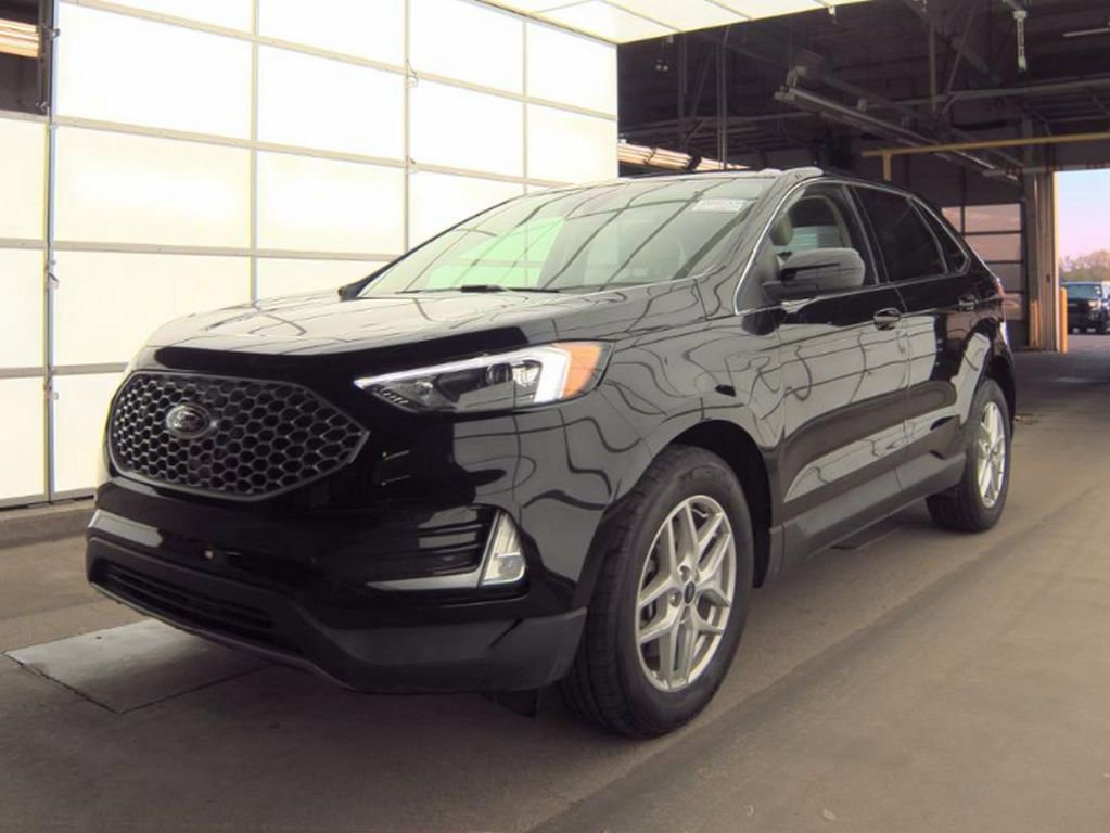 Used 2023 Ford Edge SEL w/ Convenience Package AWD/4WD image 2