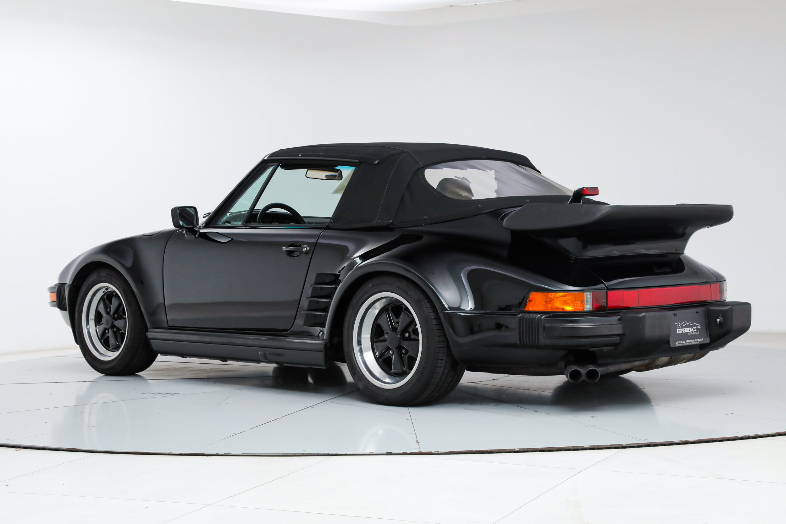 Used 1989 Porsche 911 Turbo Targa RWD image 5