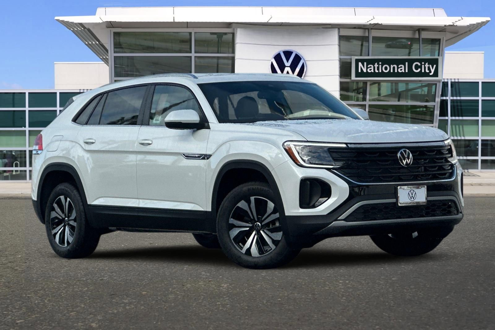 New 2026 Volkswagen Atlas Cross Sport SE AWD/4WD image 2