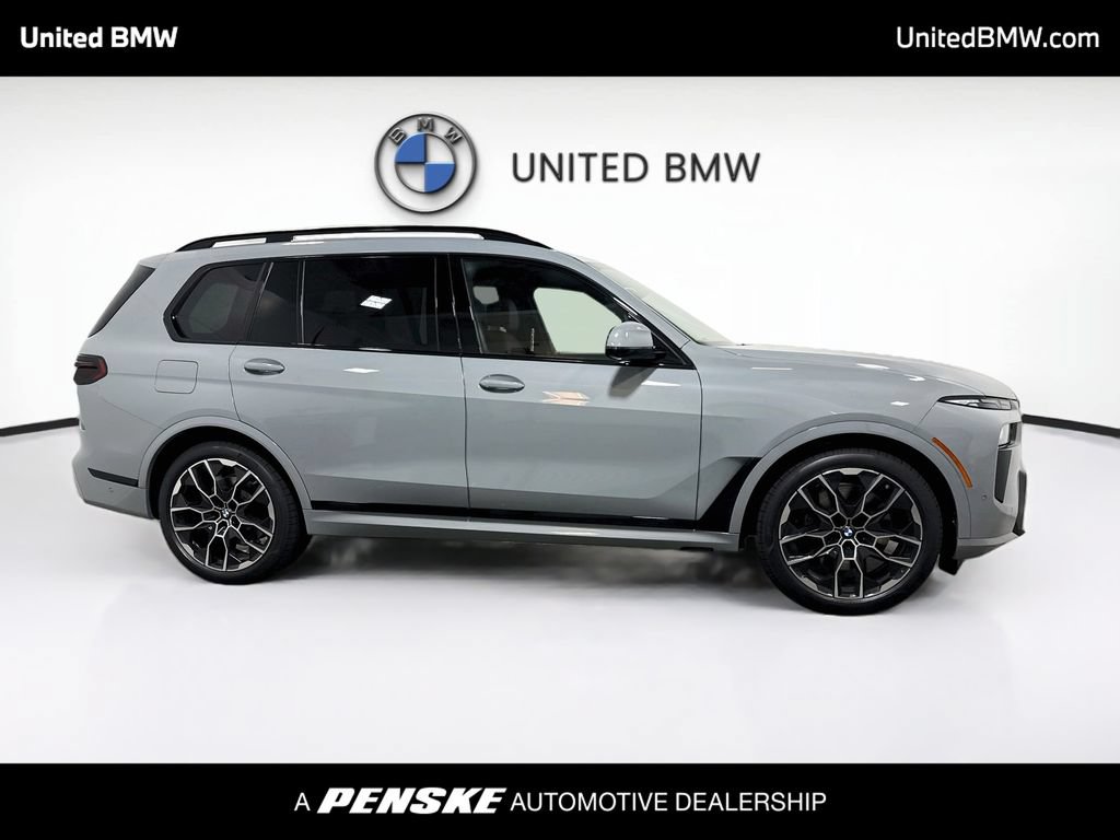 New 2027 BMW X7 xDrive40i w/ M Sport Package AWD/4WD image 4