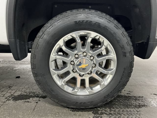 Certified 2025 Chevrolet Silverado 2500 LTZ w/ LTZ Convenience Package AWD/4WD image 33