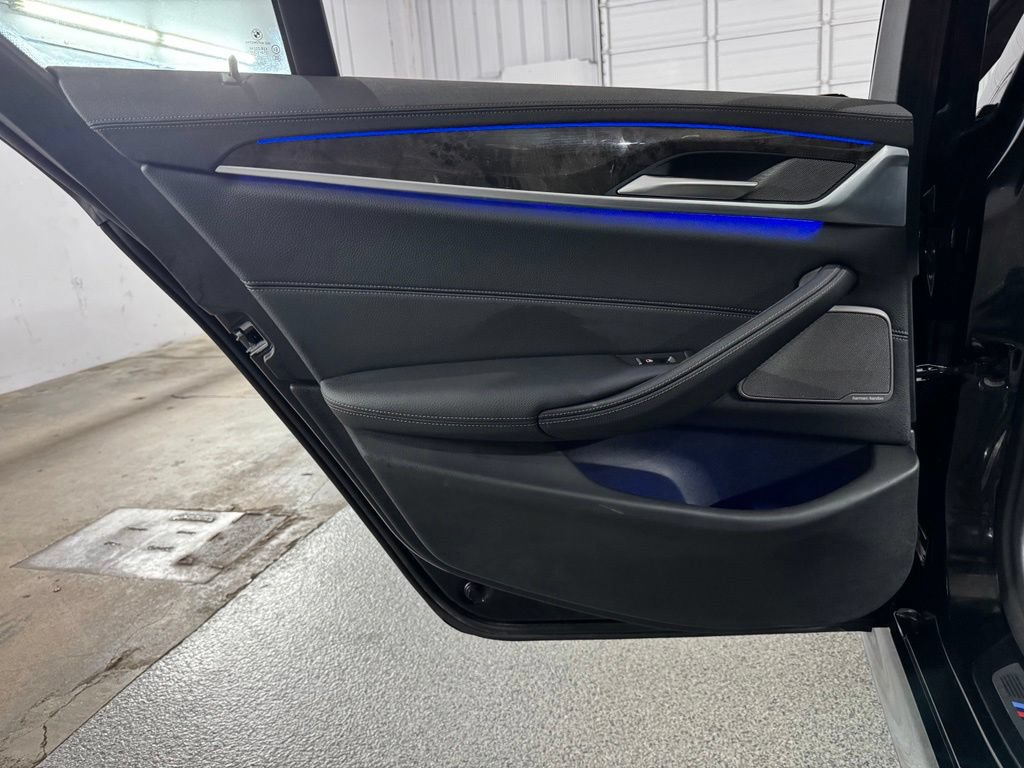 Used 2023 BMW M550i xDrive AWD/4WD image 45
