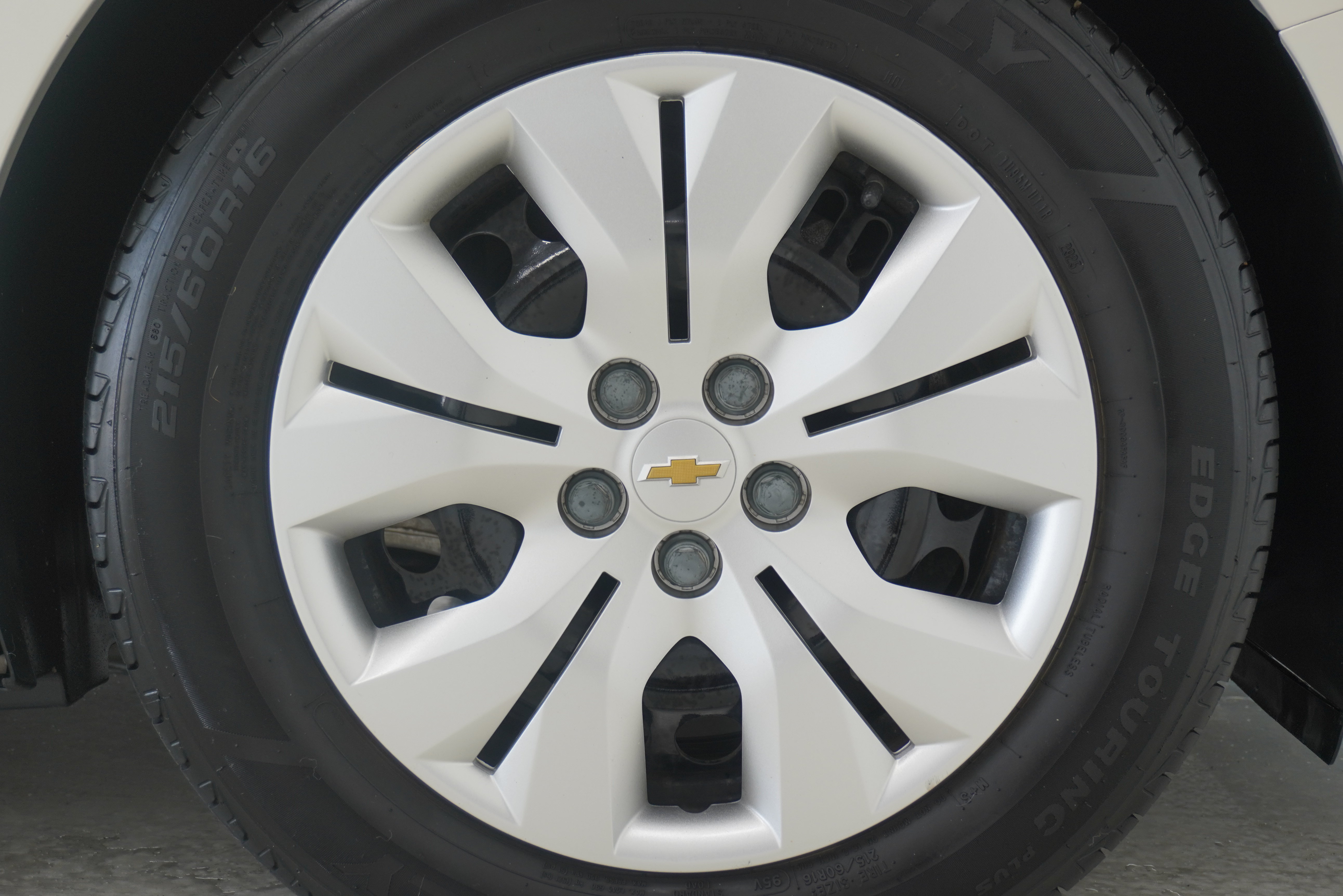 Used 2014 Chevrolet Cruze LS FWD image 21