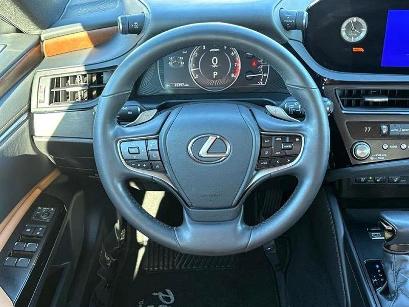 Used 2024 Lexus ES 350 w/ Premium Package image 20