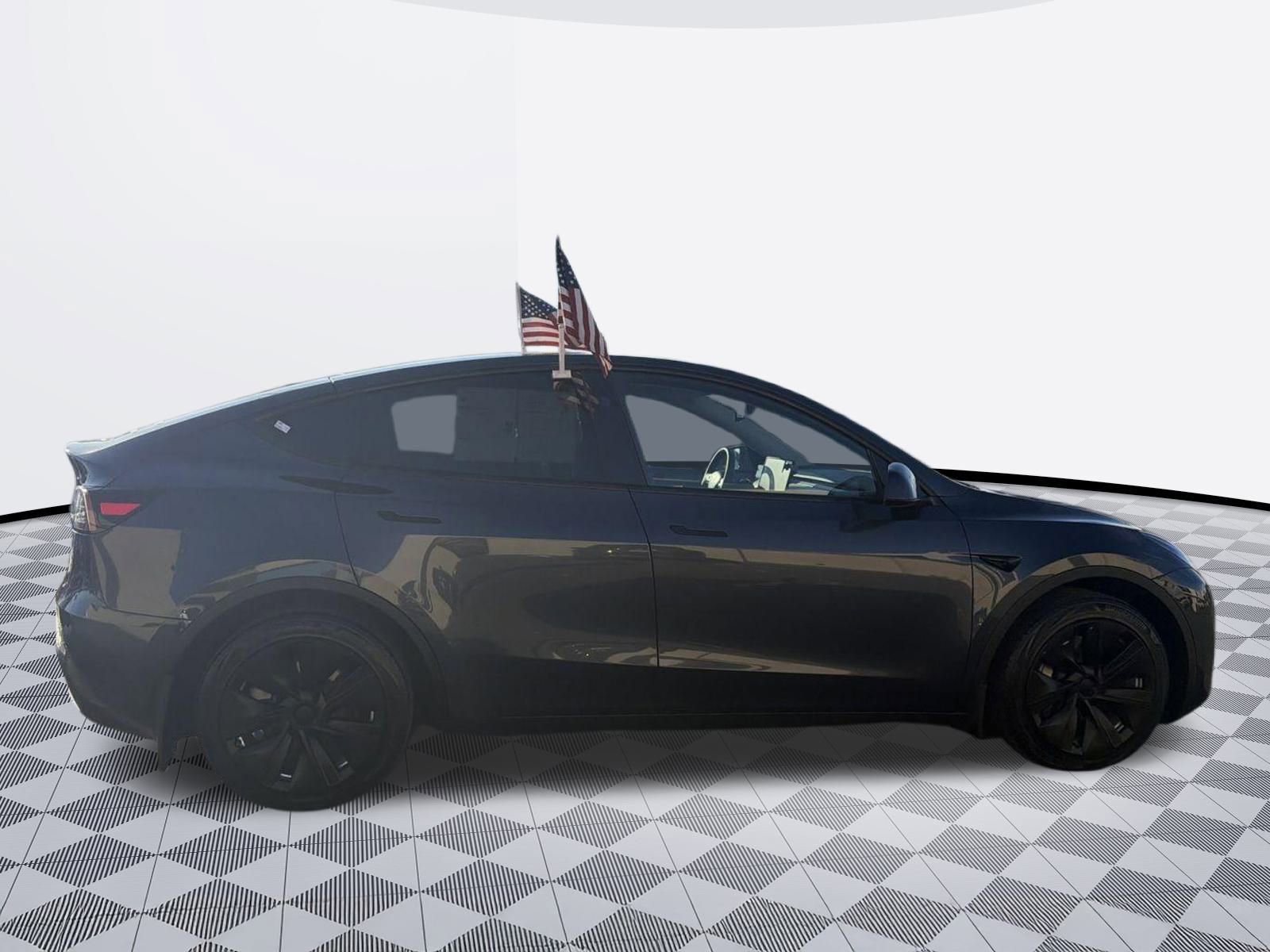 Used 2024 Tesla Model Y Long Range image 4